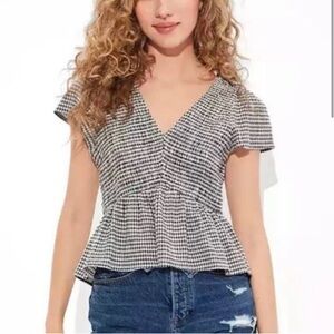American Eagle Woman’s Ruffle Top Lightly Used Size S